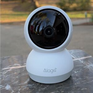 White Indoor Wi‑Fi Security Camera - Pan & Tilt